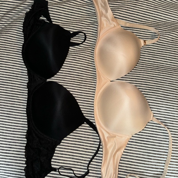 New(without tags) Victoria’s Secret wireless nursing bra- beige and black - Picture 1 of 6